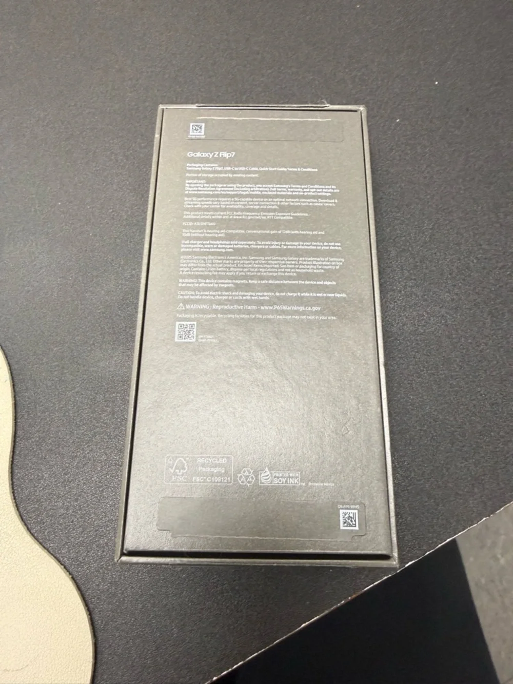 Samsung Galaxy Z Flip7 Boxed - Black Packaging